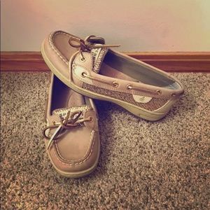 Women’s sperry shoes
